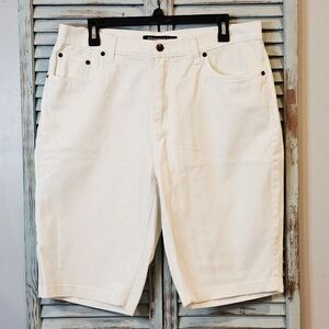 BILL BLASS Womens 14 White Perfect Fit High Rise Bermuda Denim Jean Shorts *Read
